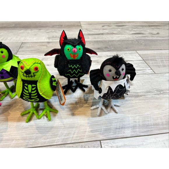Target Hyde and Eek 2024 Halloween Neon Birds Bundle of 7 - Picture 4 of 5